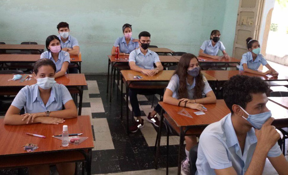 Foto tomada del perfil Facebook De Yunior Heredia Tamayo, director de Educación en Manzanillo