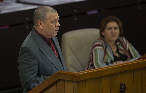 El gobernador de la provincia de Granma, Francisco Alexis Escribano Cruz. Foto: Ismael Francisco/ Cubadebate