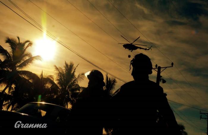 Una isla que se niega a decir ante la adversidad, «me rindo», que se hace una sola voz de aliento, un abrazo y un «Matanzas, aquí me tienes» // Foto: Ricardo López Hevia