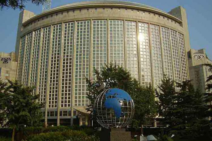 Con las declaraciones de su cancillería, China se suma a las naciones, personalidades y organizaciones que repudian la extensión de la ley que prorroga el cerco contra Cuba // Foto: Tomada de Prensa Latina