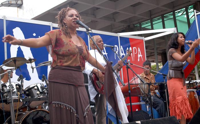 Síntesis, agrupación cubana de más de 40 años de trayectoria // Foto: Ricardo López Hevia