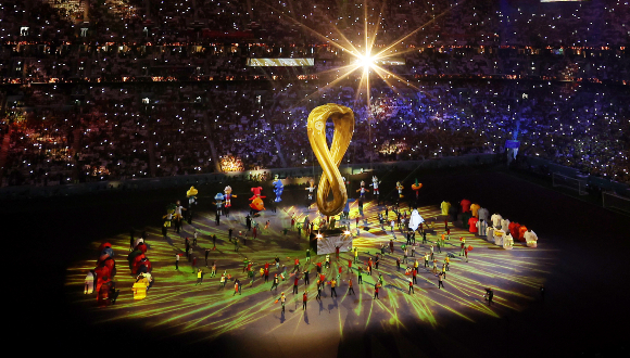 Los asistentes y espectadores, tanto cataríes como llegados desde diversos países, disfrutaron de un gran espectáculo de fuegos artificiales // Foto: @FIFAWorldCup