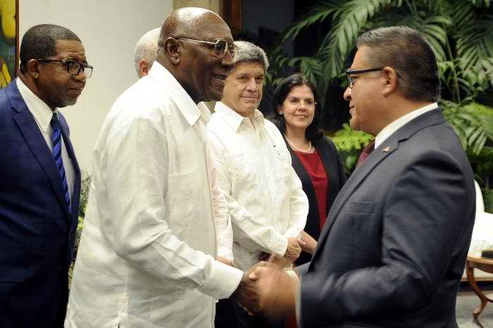 Foto: Estudios Revolución
