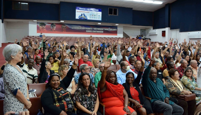 Nominación de candidatos a diputados a la Asamblea Nacional del Poder Popular (ANPP), en sesión extraordinaria de la Asamblea Municipal del Poder Popular de la capital provincial, con vista a las próximas elecciones en marzo, en Camagüey, Cuba, el 5 de febrero de 2023. // Foto: Rodolfo BLANCO CUÉ