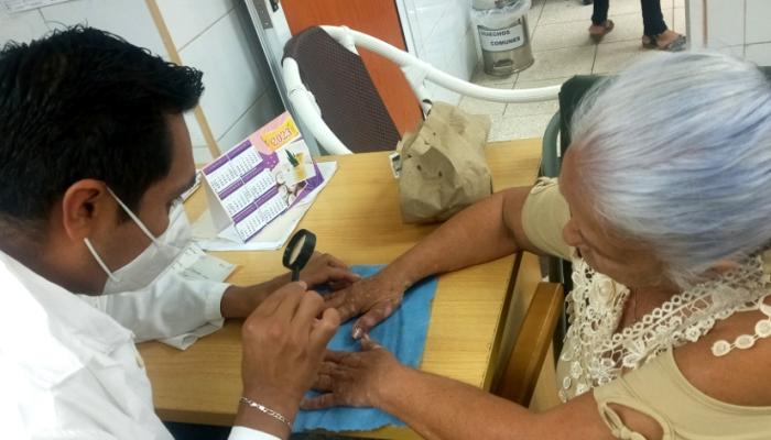 El ensayo clínico del medicamento cubano Melagenina Plus permite evaluar y perfeccionar sus niveles de eficacia en el tratamiento del Vitiligo. // Foto: Olga Lilia Vilató de Varona