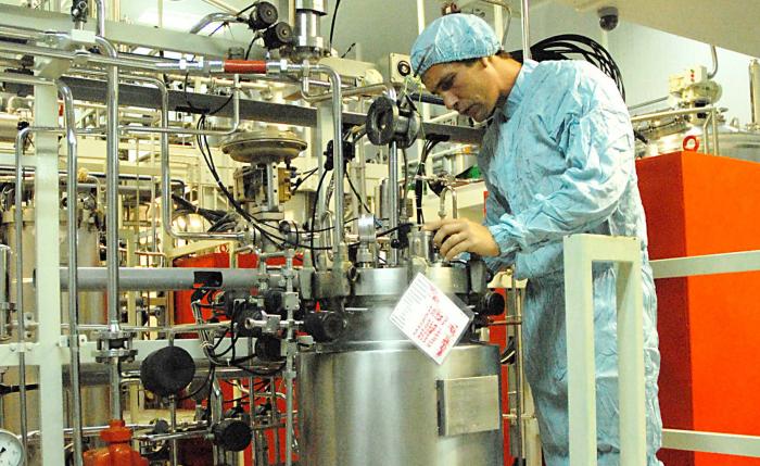 El uso de HeberNasvac contra la hepatitis B fue aprobado en nuestro país hace ocho años. // Foto: Arnaldo Santos