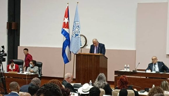 En las palabras de apertura del encuentro, Alpidio Alonso Grau, ministro de Cultura de Cuba, recalcó que la cultura es un pilar de la sociedad. // Foto: Thalía Fuentes Puebla/ Cubadebate.