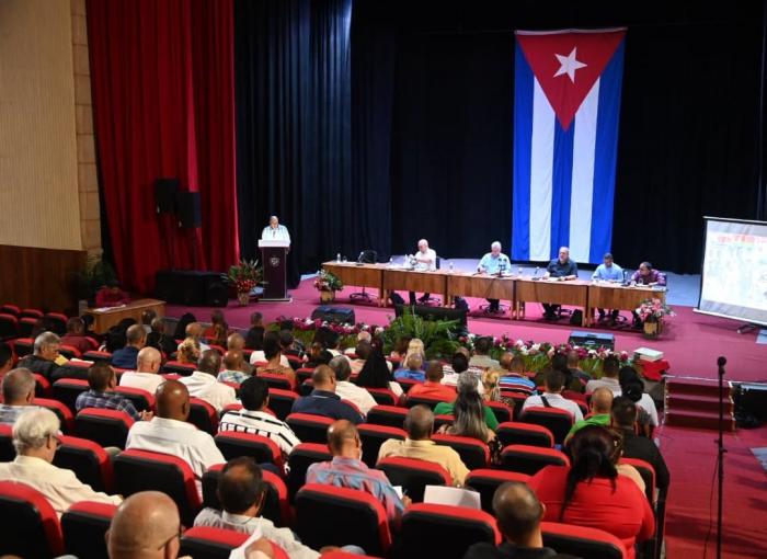Visita al municipio especial Isla de la Juventud// Foto: @PresidenciaCuba