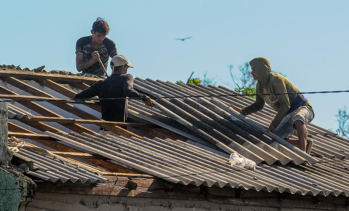  Durante el encuentro se evaluaron las afectaciones a las viviendas en Pinar del Río, luego del paso del huracán Ian, donde el 70 % de los casos aún está sin solución. // Foto: José M. Correa 