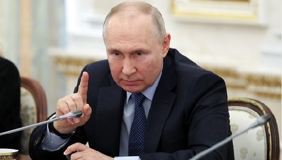 «Protegeremos tanto a nuestro pueblo como a nuestro Estado contra todas las amenazas», afirmó Putin. // Foto: EFE