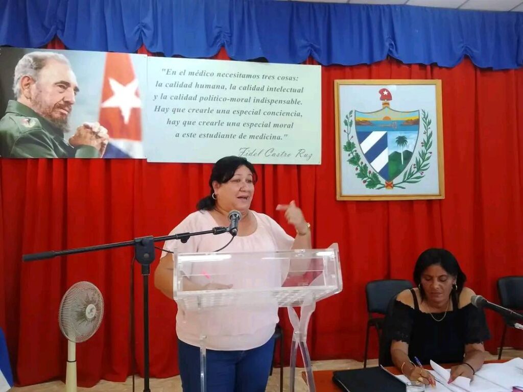 Yanaisi Capó Nápoles, miembro del Comité Central del Partido Comunista de Cuba (PCC) y su primera secretaria en Granma // Foto: Roberto Mesa Matos