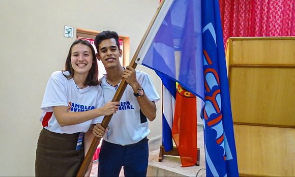 El futuro de Cuba asegurado con sus jóvenes estudiantes. // Foto: Yanelkys Llera Céspedes.