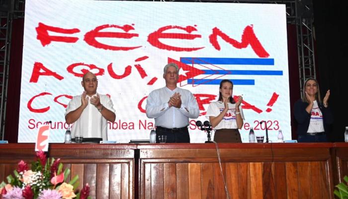 Asiste Presidente cubano a sesión plenaria y final de la segunda Asamblea Nacional de la FEEM Foto: Estudios Revolución