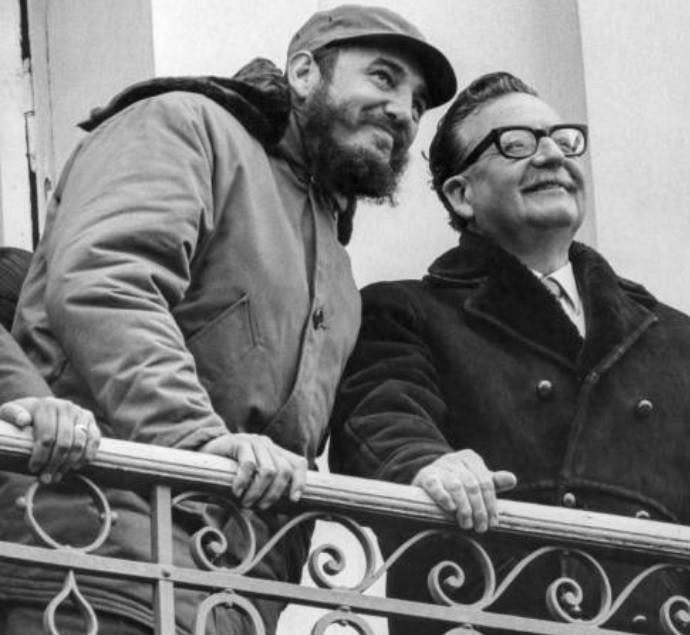 Fidel y Allende. Foto: Archivo