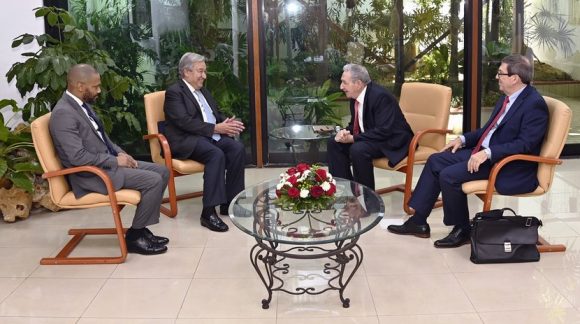 Fueron reafirmadas las sólidas y entrañables relaciones entre varios países y Cuba. Foto: Estudios Revolución.