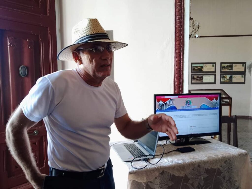 El historiador Delio Orozco González, presentó la enciclopedia digital de Carlos Manuel de Céspedes/ Foto Roberto Mesa Matos
