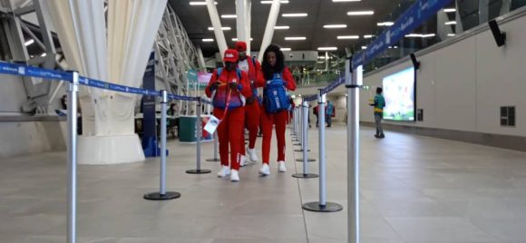 Gran parte de la delegación cubana llega a Santiago de Chile. // Foto: Panchito García/ PL.
