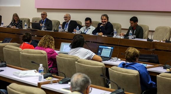 Clausura de la conferencia CRES 2018 más cinco. Foto/ Abel Padrón Padilla/ Cubadebate