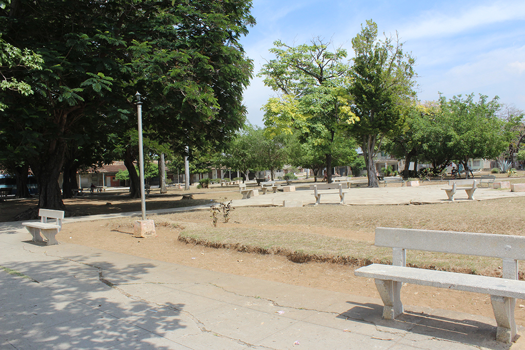 El parque tuvo varios nombres: Vallespín, Barceló, Quiroga, Andrés Luján Vázquez, sobreviviendo al tiempo el de Vallespín. // Foto: Marlene Herrera