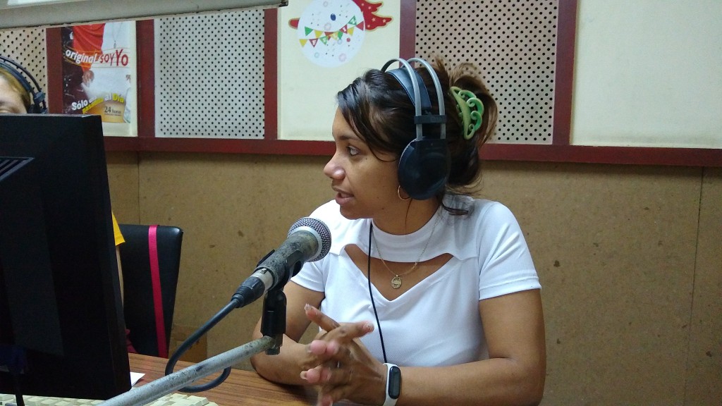 La radio se hace con amor y profesionalidad para nuestros oyentes // Foto: Denia Fleitas Rosales