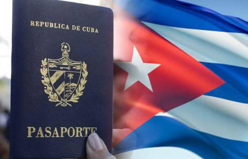 Pasaporte de Cuba. // Foto: Archivo de Granma