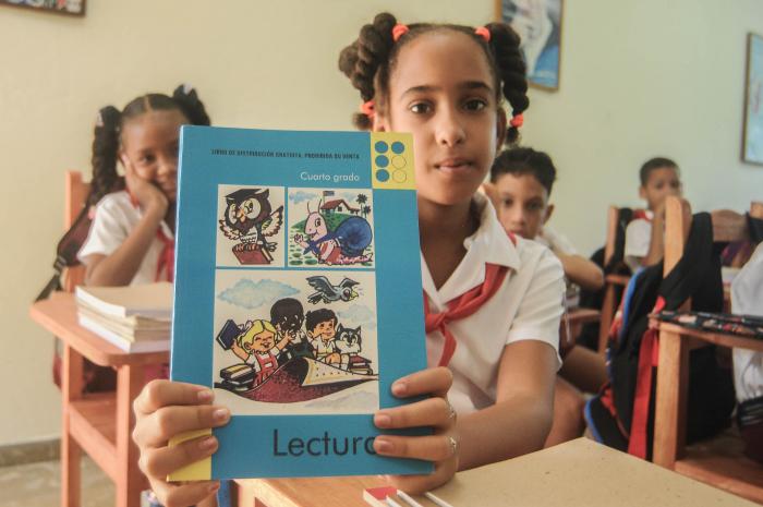 Es necesario elevar la calidad del proceso educativo para contribuir a la formación integral de los educandos. // Foto: Dunia Álvarez Palacios