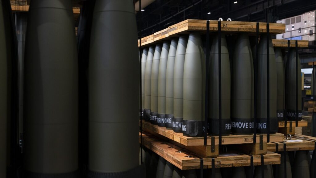 Proyectiles de artillería M795 de 155 mm.Matt Rourke / AP