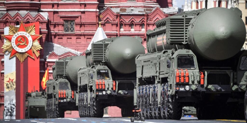 El presidente Vladimir Putin ordenó al ejército ruso que realice simulacros de armas nucleares en los que participen la marina y las tropas con base cerca de Ucrania. // Foto: AFP