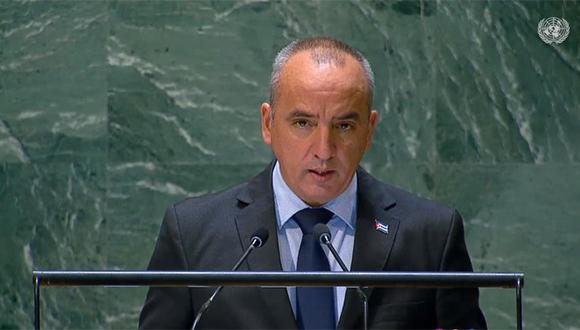 Ernesto Soberón, representante permanente de Cuba en Naciones Unidas, reiteró la voluntad de La Habana de contribuir a los esfuerzos internacionales para terminar la barbarie que sufre el pueblo palestino. Foto: Tomada de PL.