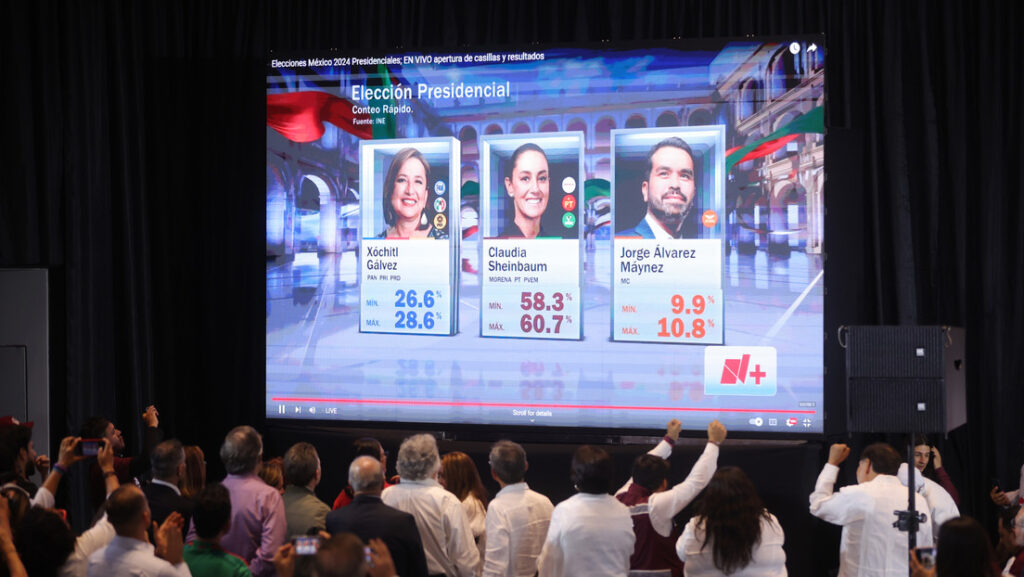 Simpatizantes de Morena celebran los resultados de la elección presidencial, Ciudad de México, 2 de junio de 2024.Hector Vivas / Gettyimages.ru