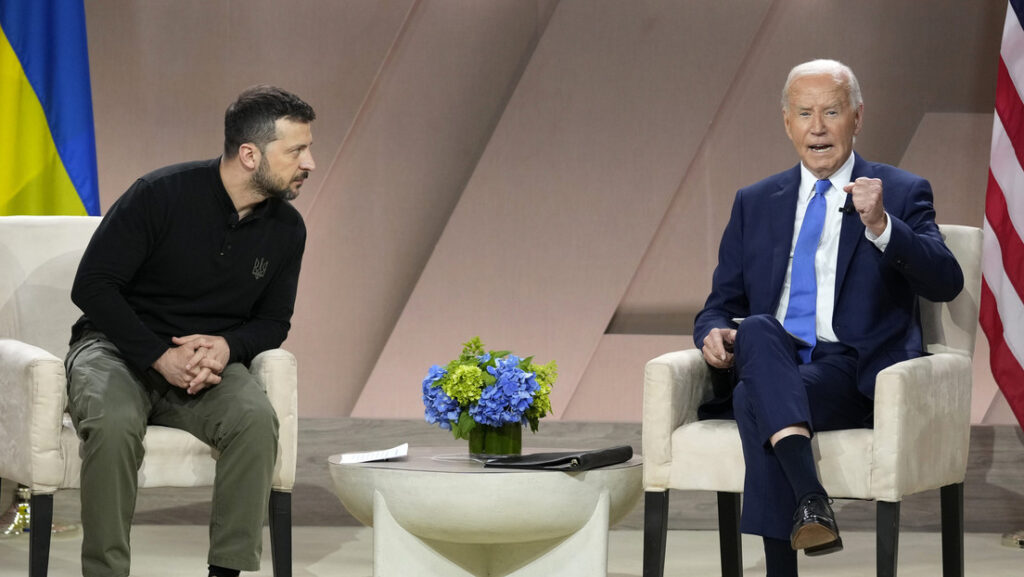 Vladímir Zelenski y Joe BidenSusan Walsh / AP