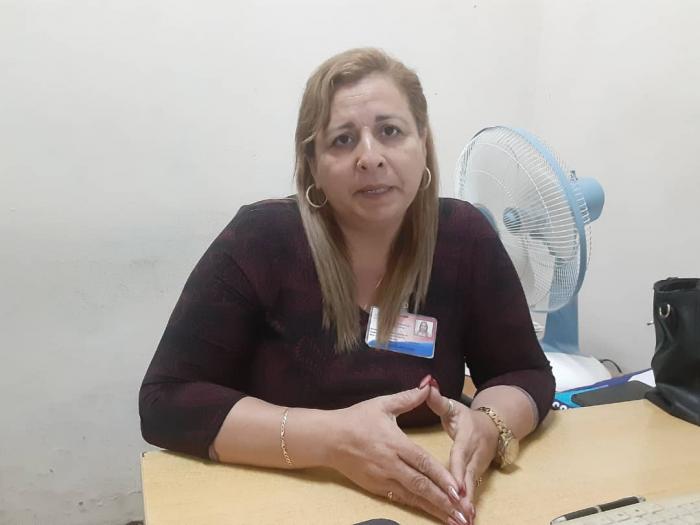 Tamara Pérez asegura que ama lo que hace, y nunca le ha pasado por la cabeza cambiar de trabajo. Foto: Leidys María Labrador Herrera