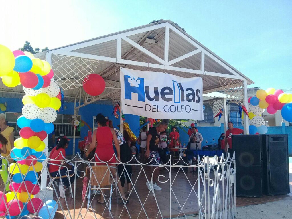 Feria de Bienestar animal a cargo del proyecto Huellas del Golfo // Foto: Annia Pacheco