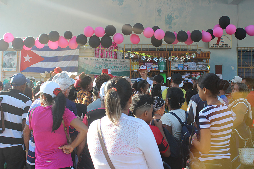 Comercio hizo ofertas especiales para esta Feria // Foto: Marlene Herrera