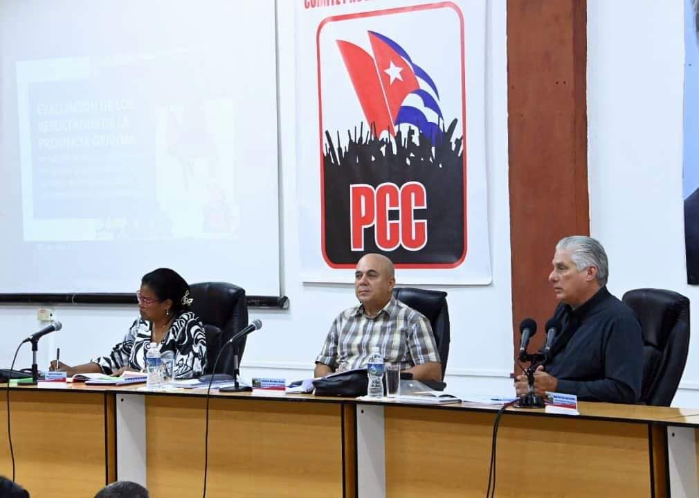 Preside Miguel Diaz-Canel Bermúdez, Primer Secretario del Partido Comunista de Cuba, pleno extraordinario de la organización partidista granmense, seccionado en Manzanillo// Foto Carlos Borges Oliveros