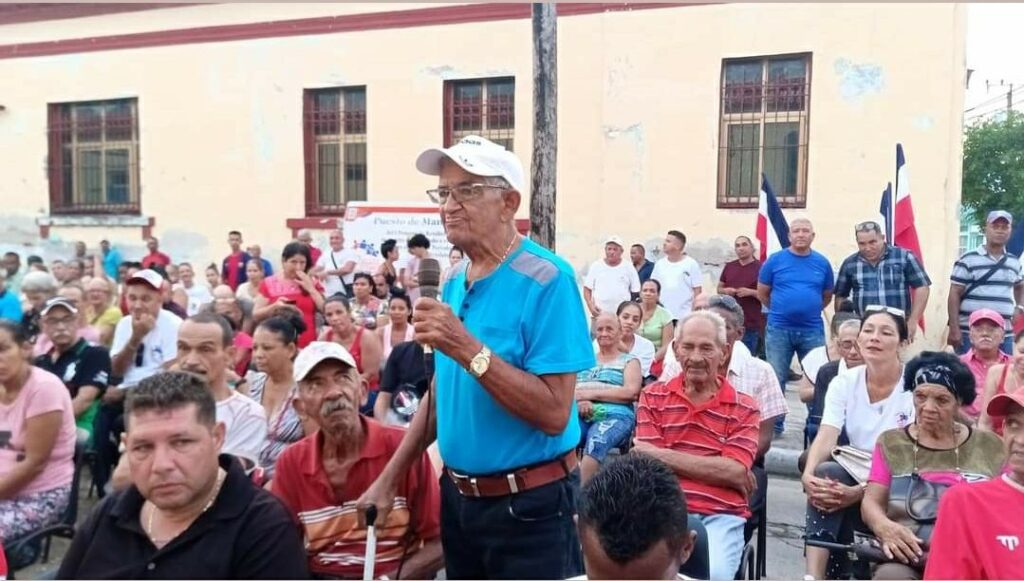 Asamblea de Rendición de cuenta del Delegado a sus electores, circunscripción 37, Consejo Popular 13 Caymari // Foto: Manzanillo CAM