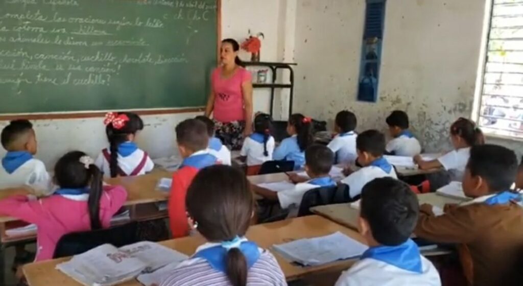 Escuela Ciro Hidalgo, con una población infantil de 211 estudiantes // Foto: Lilian Salvat