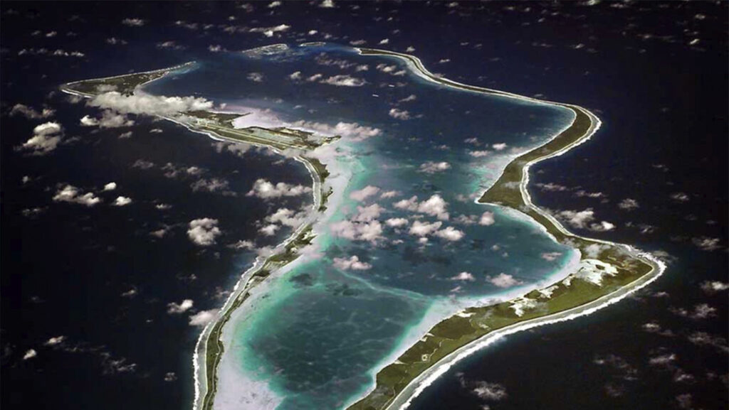 Una vista aérea de Diego García, en el archipiélago de Chagos.U.S. Navy via AP / AP