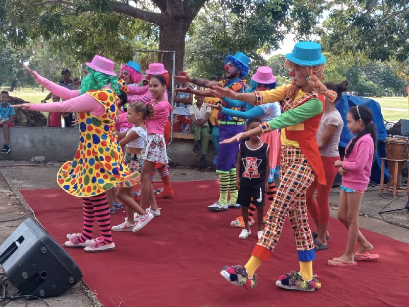 Foto: Yordan Roberto León Rodríguez, Director de Cultura en Granma (Facebook)