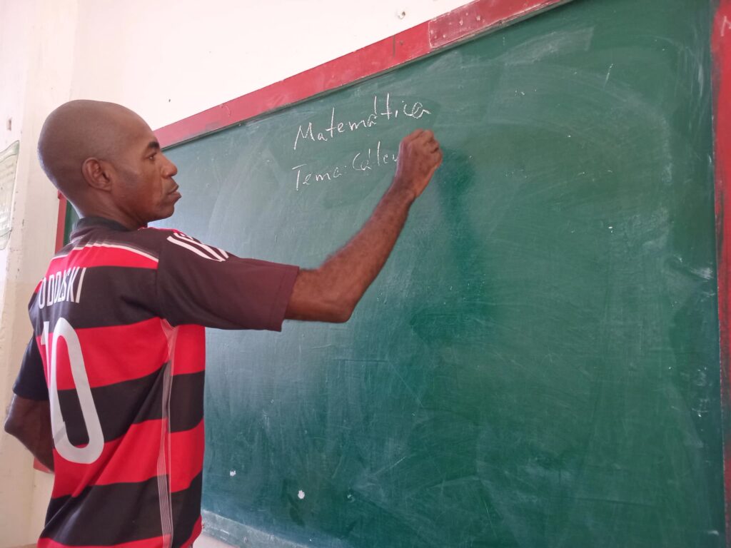 El profesor Powel es ejemplo de consagración y compromiso // Foto: Claudia Sánchez