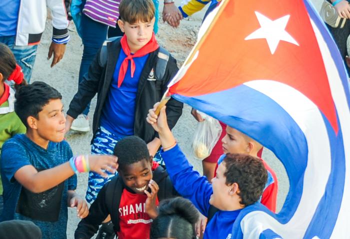 «Esta Revolución se hizo para que los niños crezcan felices», aseguró Díaz-Canel. Foto: José Manuel Correa
