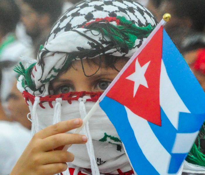 La práctica irrenunciable de la solidaridad continuó siendo un hito en la política exterior cubana. Foto: José Manuel Correa