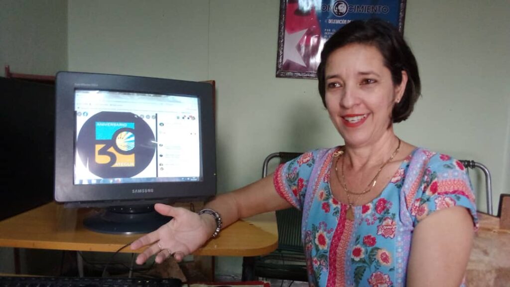 Erenia Tamayo Torres es hoy la única fundadora de Ategua que permanece en Manzanillo // Foto: Eliexer Pelaez Pacheco