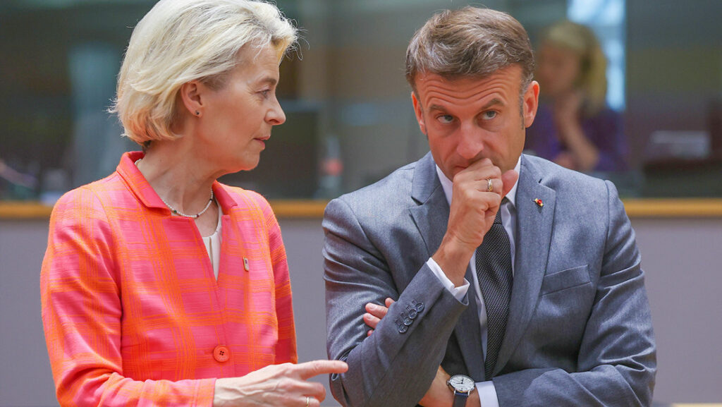 Olivier Hoslet, Pool / AP