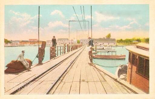 Imagen ilustrativa del Puerto de Manzanillo // Foto: Postal tomada de la página web de Cuba Museos