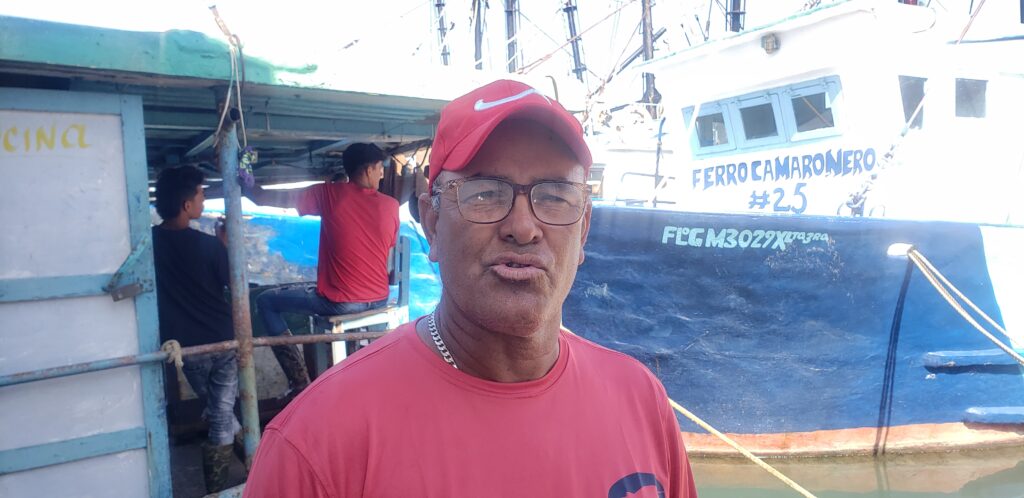 Pedro Manuel Torres Batista, Patrón de la embarcacion acero 018 // Foto Lilian Salvat Romero