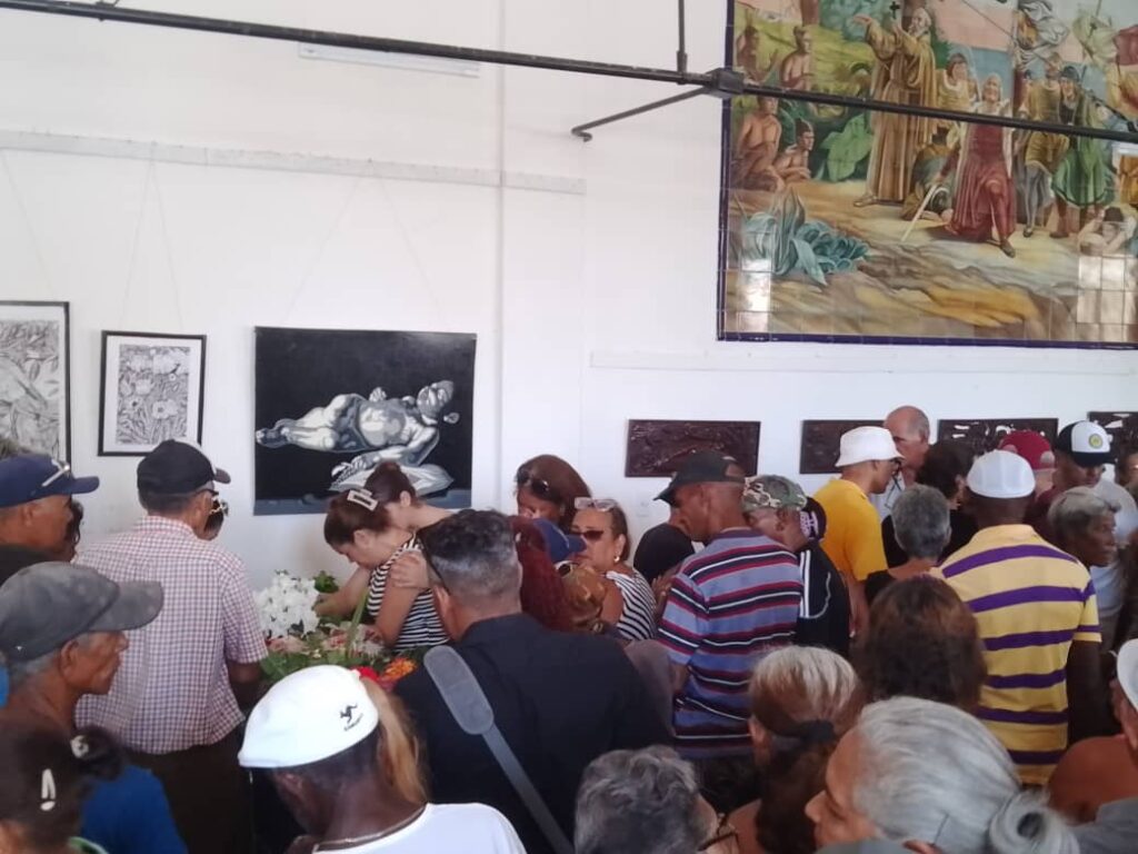 La despedida a la promotora Katy Alarcón fue en la Casa de cultura municipal // Foto: Roberto Mesa