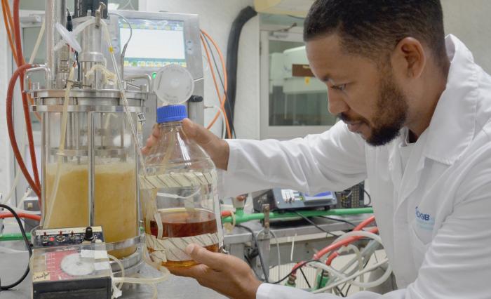 Fidel lideró el desarrollo complejo científico industrial, que es la biotecnología cubana. Foto: Ricardo López Hevia