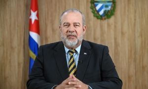 El Primer Ministro propuso «incentivar la cooperación conjunta para llevar a cabo el desarrollo de la capacidad industrial en Cuba». Foto: Estudios Revolución