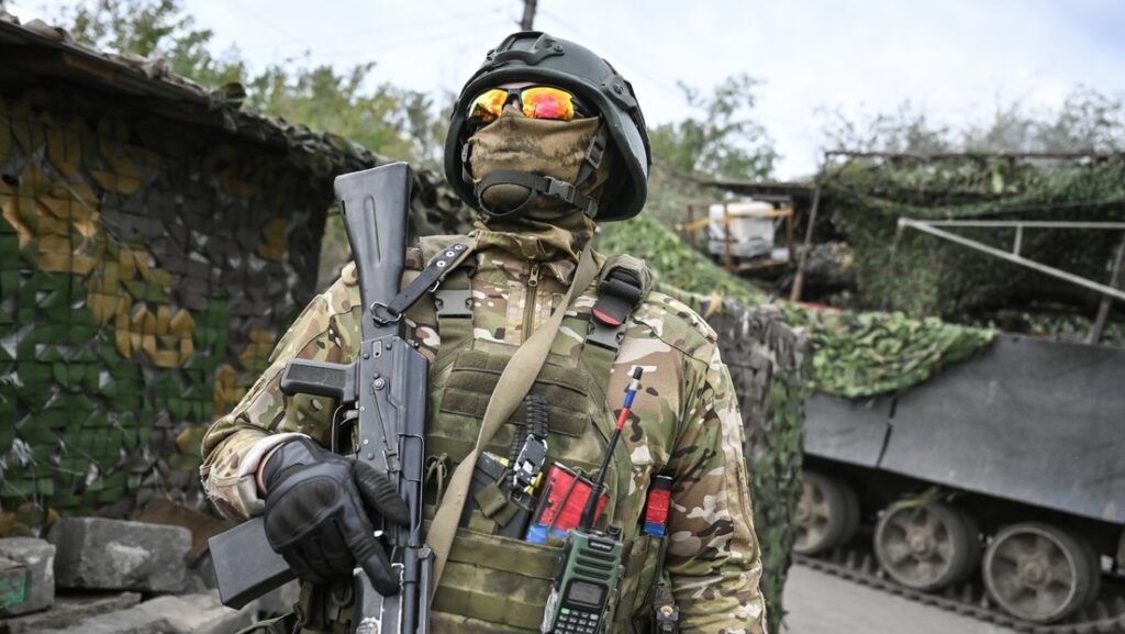 Imagen ilustrativa. Un soldado de la tripulación del mortero autopropulsado 2S4 Tulpán de Rusia en la zona de la operación militar especial.Stanislav Krasilnikov / Sputnik